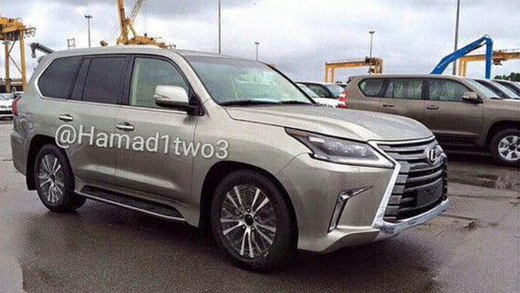 Внешность нового Lexus LX570 фактически рассекретили