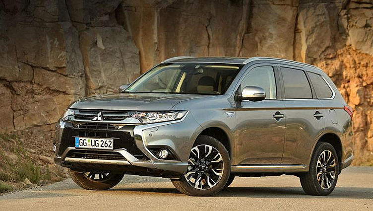 Показан обновлённый Mitsubishi Outlander PHEV для Европы Показан обновлённый Mitsubishi Outlander PHEV для Европы