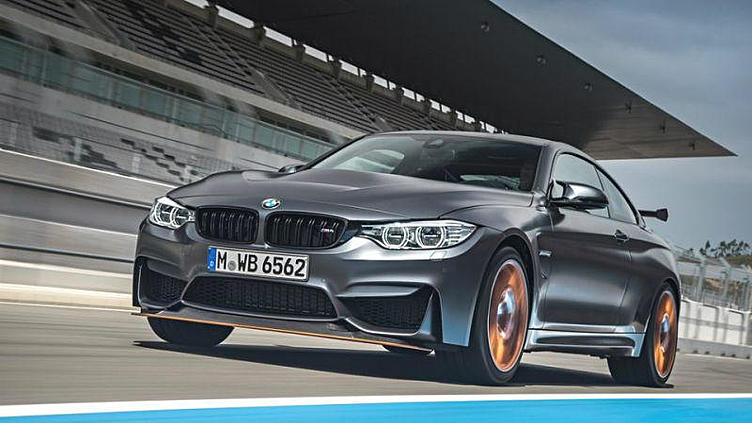 Представлен быстрейший серийный спорткар BMW Представлен быстрейший серийный спорткар BMW