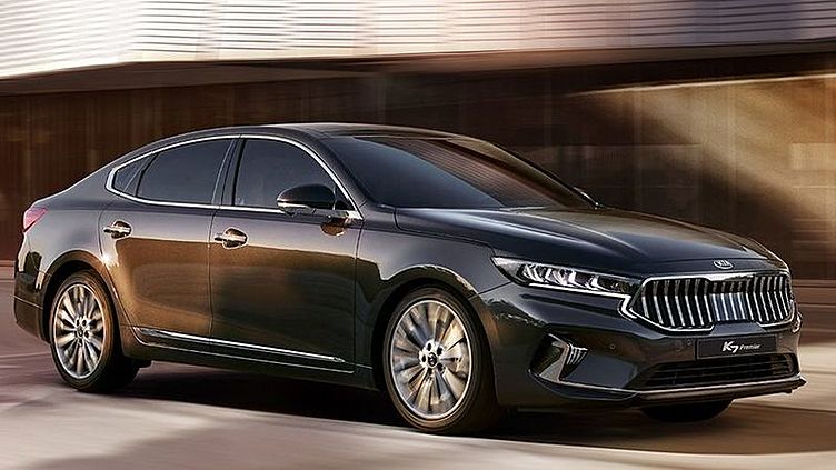 Kia представила рестайлинговый седан K7 Kia представила рестайлинговый седан K7
