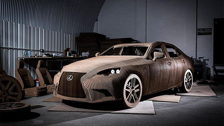 Lexus сделал картонный IS Lexus сделал картонный IS