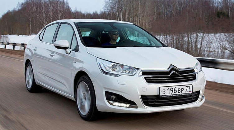 Седан Citroen C4 получил две новые комплектации