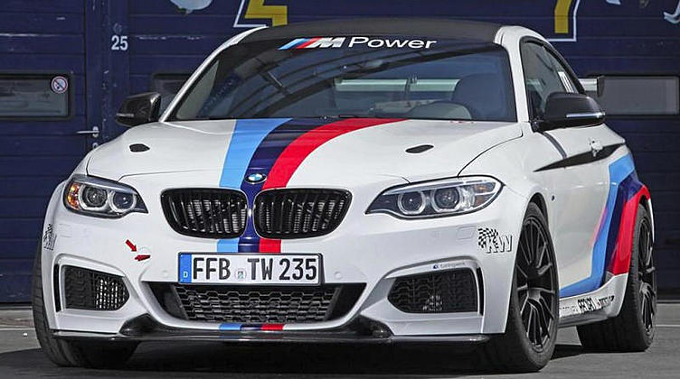 Немецкие тюнеры приблизили купе BMW M235i к трековому варианту Немецкие тюнеры приблизили купе BMW M235i к трековому варианту
