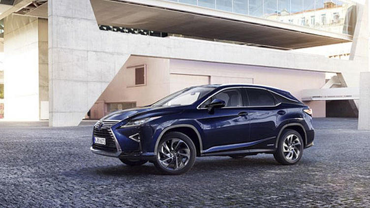 В России стартуют продажи нового кроссовера Lexus RX