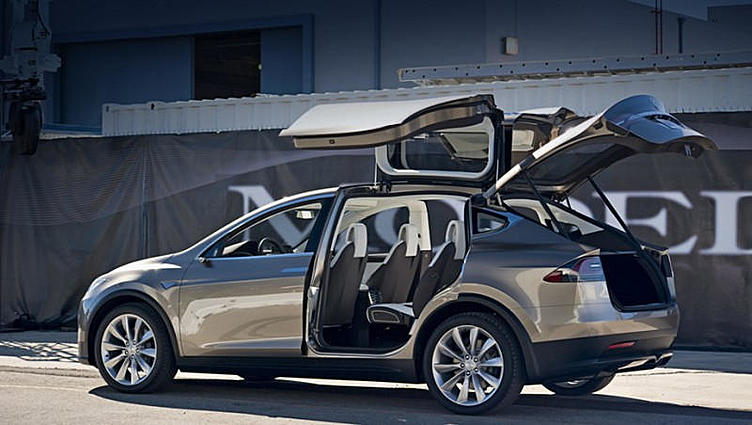 Основатель фирмы Tesla назвал сроки выхода новых моделей Основатель фирмы Tesla назвал сроки выхода новых моделей