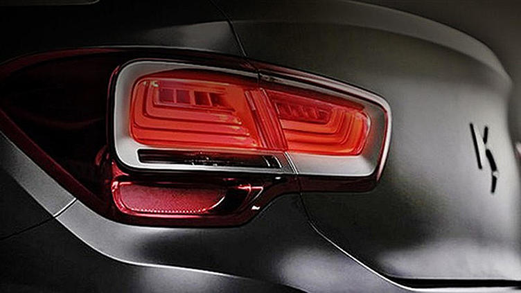 Модель Citroen DS4 выпустят и в кузове седан Модель Citroen DS4 выпустят и в кузове седан