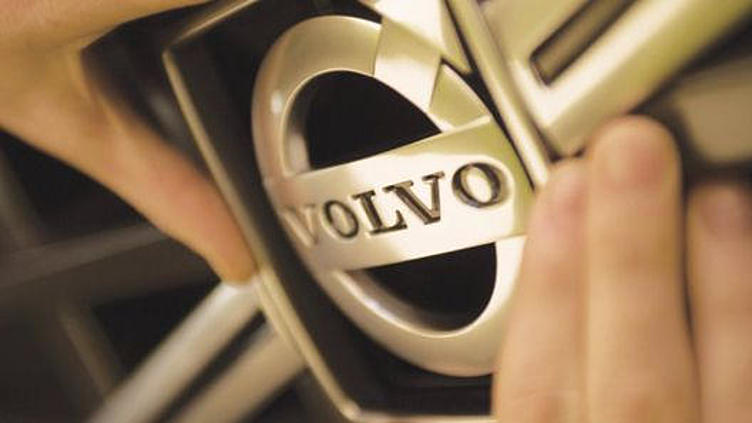 Volvo обещает начать продажи электромобиля в течение пяти лет Volvo обещает начать продажи электромобиля в течение пяти лет