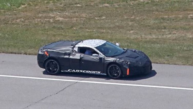 Chevrolet тестирует среднемоторный Corvette Chevrolet тестирует среднемоторный Corvette