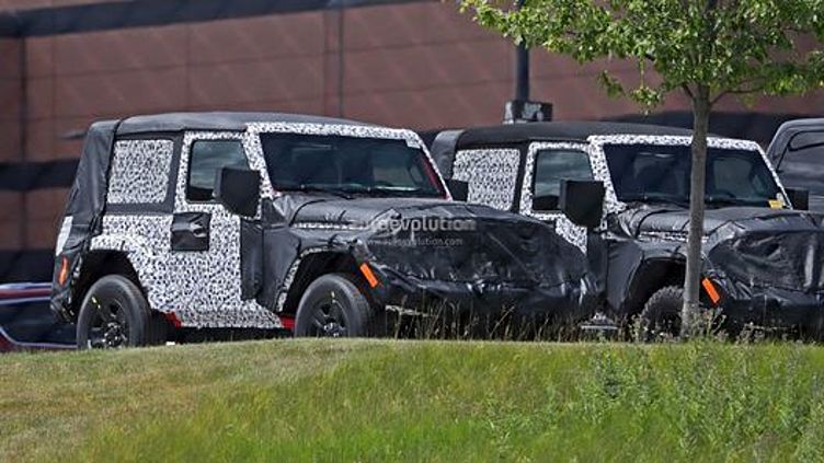 Появились первые фото двухдверного Jeep Wrangler