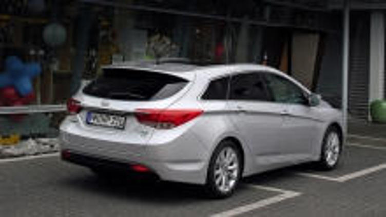 Стал известен прайс-лист на универсал Hyundai i40 Стал известен прайс-лист на универсал Hyundai i40