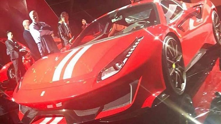 Самая мощная Ferrari 488 - первая фотография Самая мощная Ferrari 488 - первая фотография