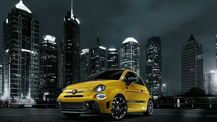 Ателье Abarth добавило мощности хот-хэтчу 595 Ателье Abarth добавило мощности хот-хэтчу 595