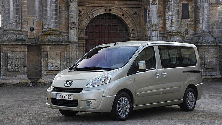 Peugeot-Citroen отказался от планов на московский ЗиЛ Peugeot-Citroen отказался от планов на московский ЗиЛ