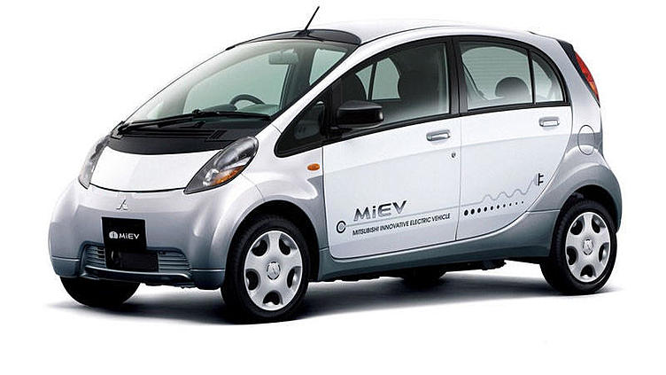 Электромобиль Mitsubishi i-MiEV подешевел на 800 тысяч рублей