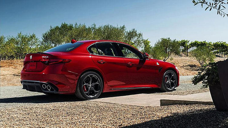 Сроки выхода новых Alfa Romeo сдвинули на два года Сроки выхода новых Alfa Romeo сдвинули на два года