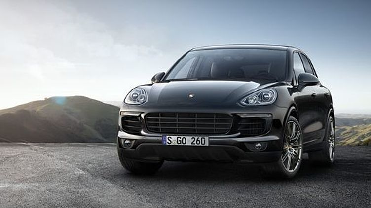 В России начались продажи Porsche Cayenne S в 