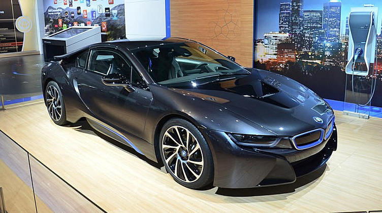 BMW i8 получит 