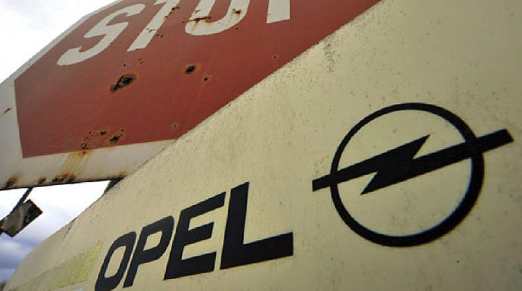 Уход Opel из России: россияне винят политиков Уход Opel из России: россияне винят политиков