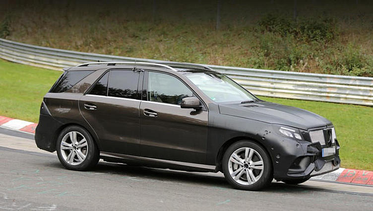Инженеры научили Mercedes M-класса питаться от розетки Инженеры научили Mercedes M-класса питаться от розетки