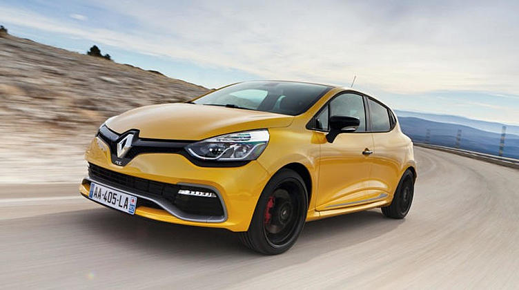 Отказ от постного меню: тест-драйв горячего хэтчбека Renault Clio RS Отказ от постного меню: тест-драйв горячего хэтчбека Renault Clio RS