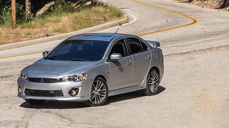 Mitsubishi продляет жизнь пенсионера Lancer Mitsubishi продляет жизнь пенсионера Lancer