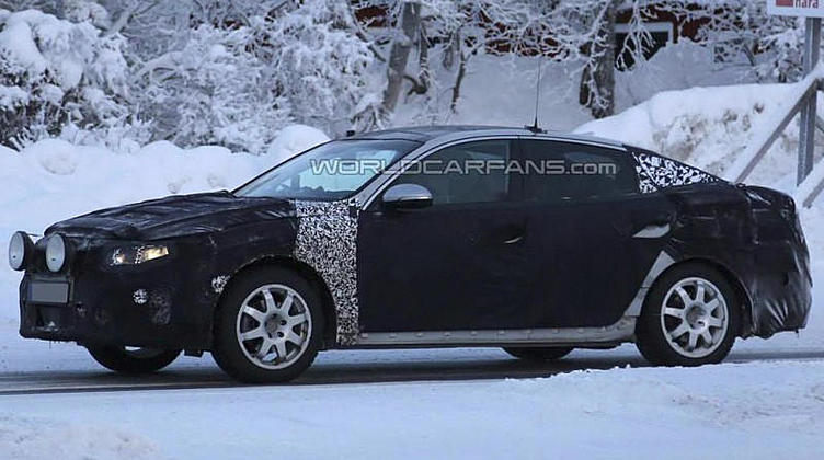 Kia полным ходом готовит к премьере новую Optima Kia полным ходом готовит к премьере новую Optima