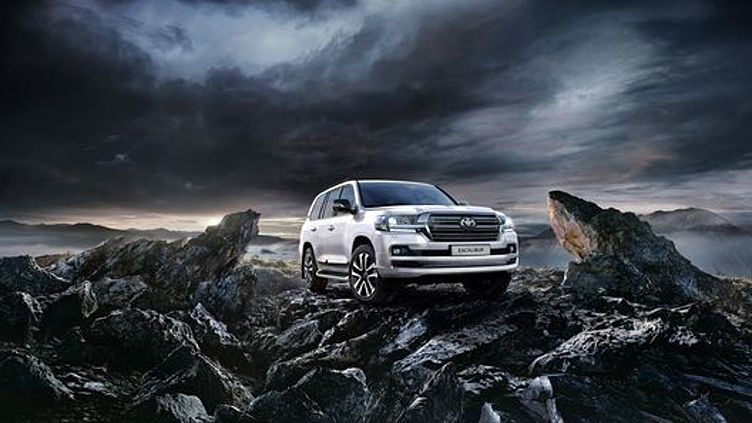 Toyota Land Cruiser 200 получил новую топовую комплектацию Toyota Land Cruiser 200 получил новую топовую комплектацию