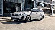 Kia добавила моделям XCeed и Ceed SW гибридные версии