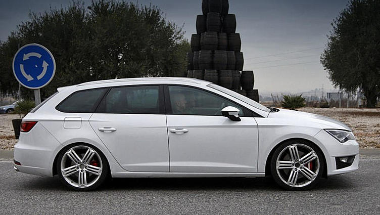 Фотографы подглядели за тестами «зажигалки» Seat Leon ST Cupra Фотографы подглядели за тестами «зажигалки» Seat Leon ST Cupra