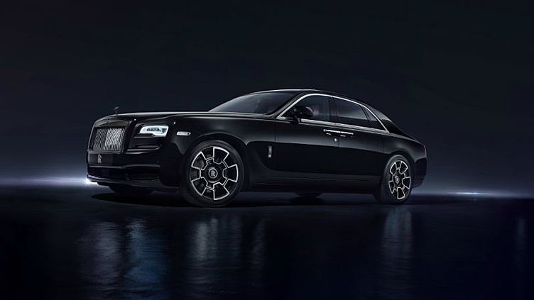 Rolls-Royce Ghost стал мощнее и получил карбоновые колеса