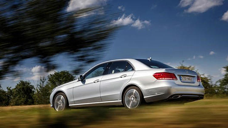 Mercedes-Benz может отправить на бездорожье универсалы С- и Е-классов Mercedes-Benz может отправить на бездорожье универсалы С- и Е-классов