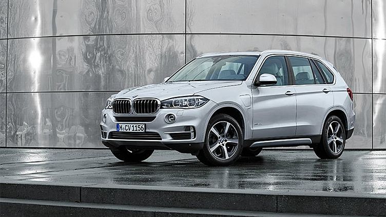 BMW привезла в Россию линейку гибридных моделей iPerformance BMW привезла в Россию линейку гибридных моделей iPerformance
