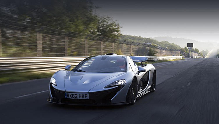 Суперкар McLaren P1 прошёл Нюрбургринг быстрее семи минут Суперкар McLaren P1 прошёл Нюрбургринг быстрее семи минут