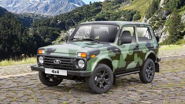 Юбилейная Lada 4x4 получила защитный окрас