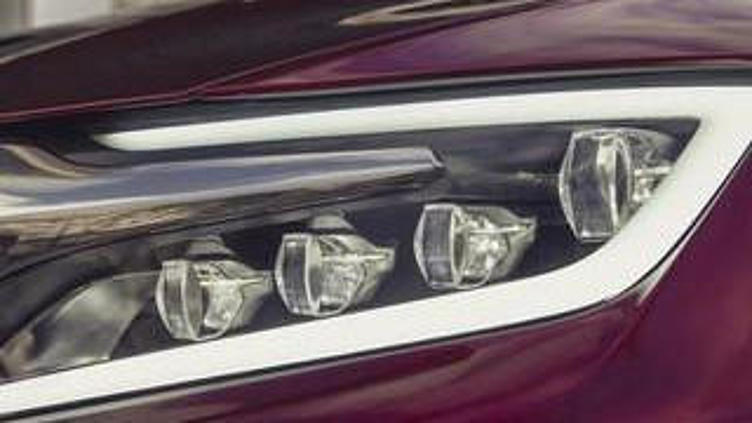Citroen предложил заглянуть в фары новейшему кроссоверу