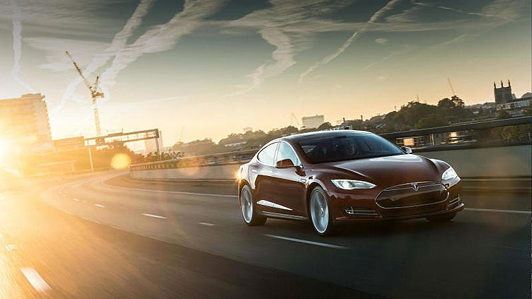Почему Tesla теряет деньги Почему Tesla теряет деньги