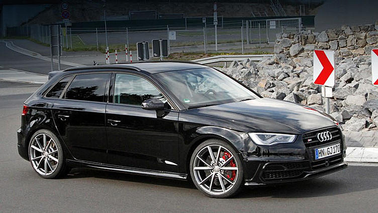 Новое поколение хот-хэтча Audi RS3 вышло на испытания Новое поколение хот-хэтча Audi RS3 вышло на испытания
