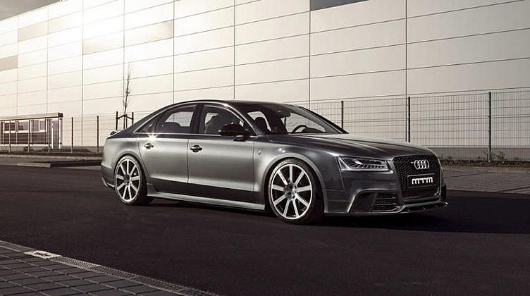 Тюнеры разогнали флагманский седан Audi до 350 км/ч Тюнеры разогнали флагманский седан Audi до 350 км/ч