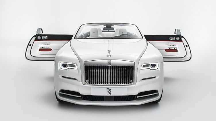 Rolls-Royce представил Dawn с разноцветными крышами