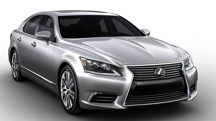 Lexus назвал российские цены на новый LS 460 Lexus назвал российские цены на новый LS 460