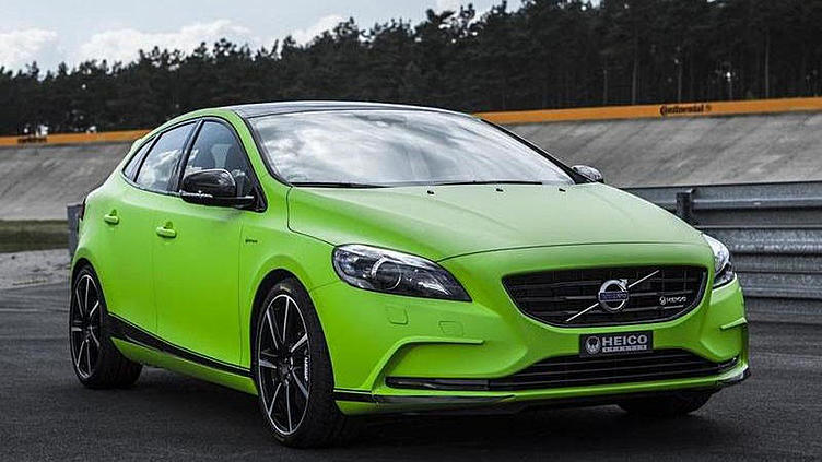 Volvo V40 разозлили до 350 л.с. Volvo V40 разозлили до 350 л.с.