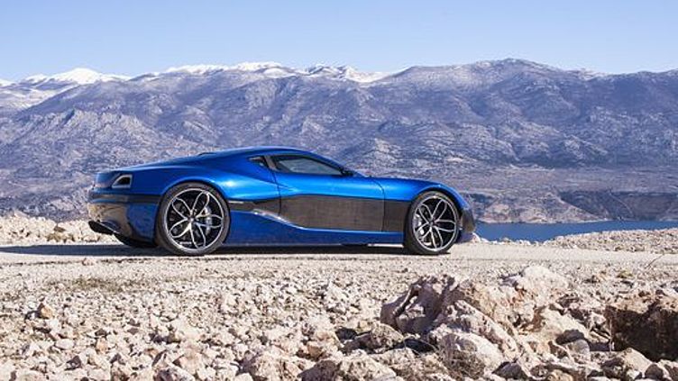 Электрический суперкар из Хорватии оказался быстрее самого мощного Porsche Электрический суперкар из Хорватии оказался быстрее самого мощного Porsche