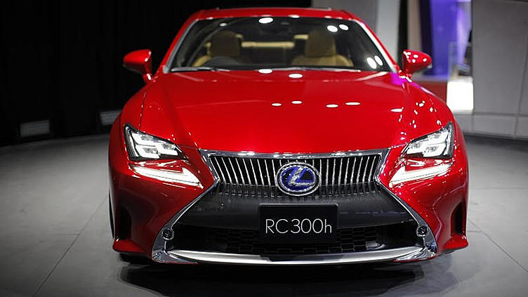 С новым спорткаром RC Lexus замахнулся на 