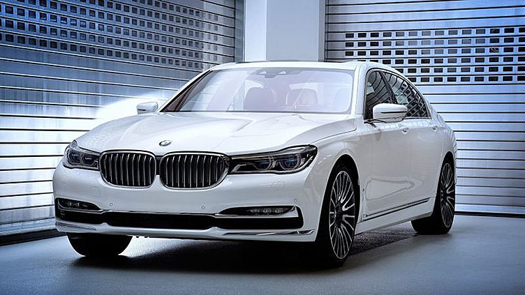 В BMW сделали две роскошные версии «семерки» В BMW сделали две роскошные версии «семерки»