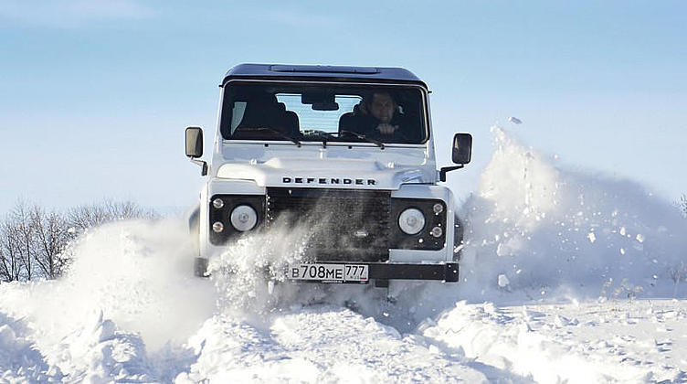 Тест-драйв Land Rover Defender: он улетел, но обещал вернуться Тест-драйв Land Rover Defender: он улетел, но обещал вернуться