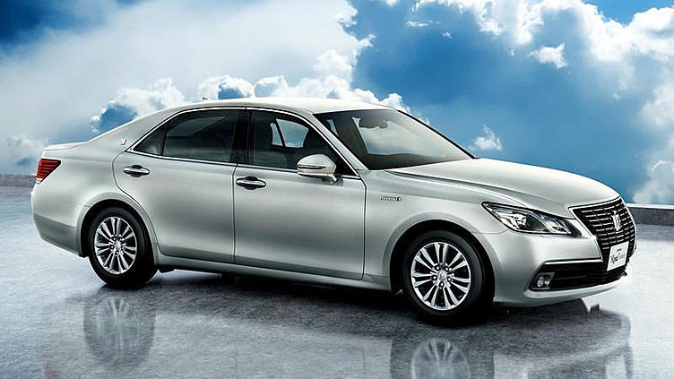 Toyota представила новое поколение Crown