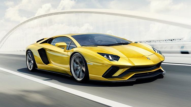 Lamborghini Aventador получил полноуправляемое шасси Lamborghini Aventador получил полноуправляемое шасси
