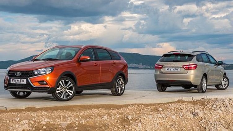 В России начались продажи Lada Vesta SW и SW Cross