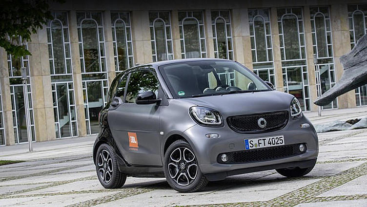 Сити-кар Smart ForTwo превратили в музыкальную шкатулку Сити-кар Smart ForTwo превратили в музыкальную шкатулку