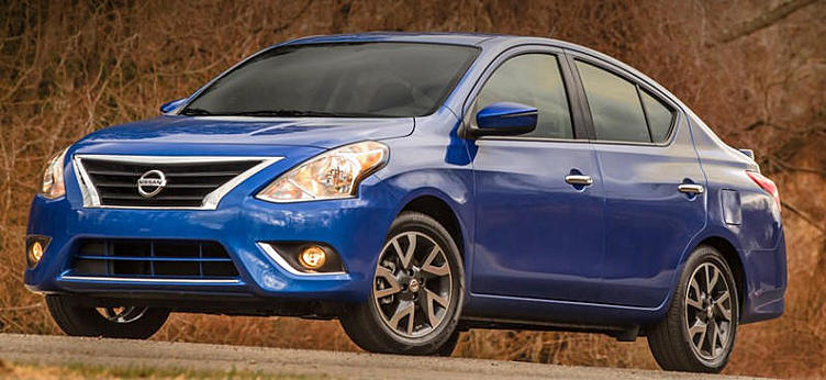 Седан Nissan Versa пережил плановый рестайлинг